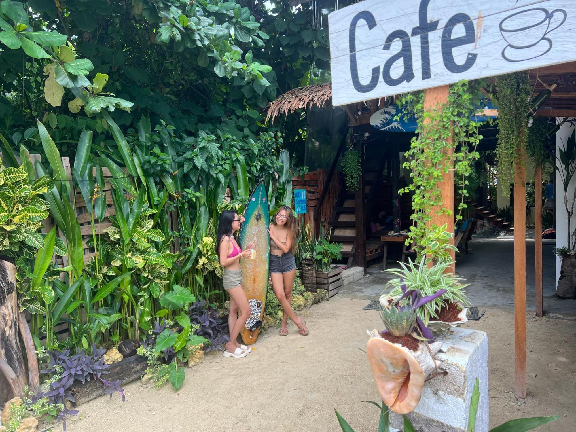 Wave Retreat Hostel General Luna  Εξωτερικό φωτογραφία