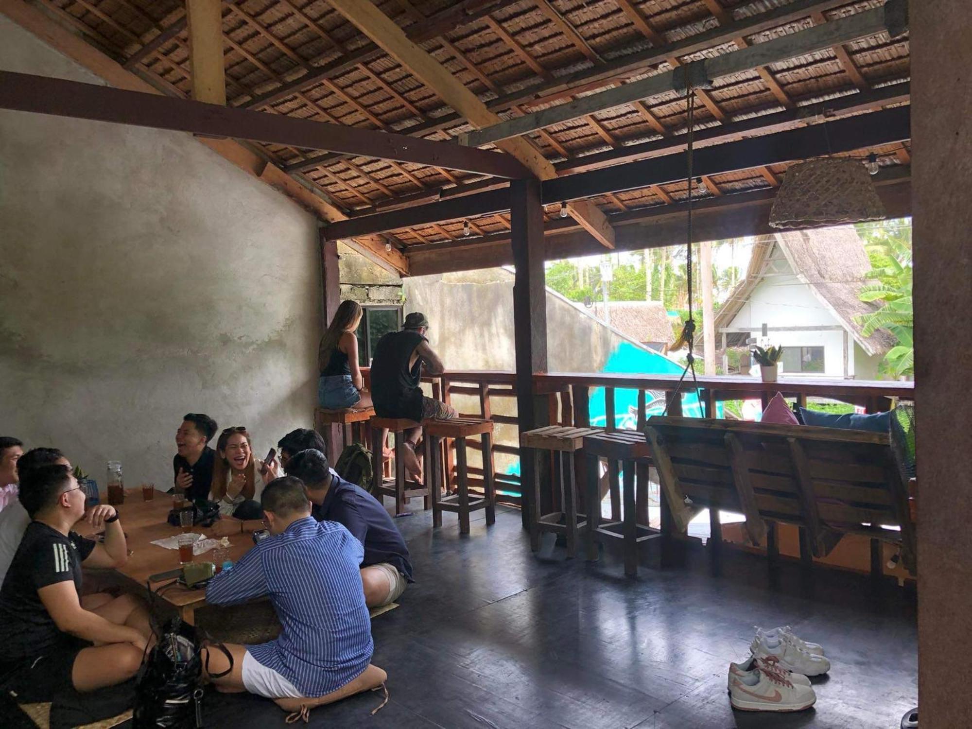 Wave Retreat Hostel General Luna  Εξωτερικό φωτογραφία