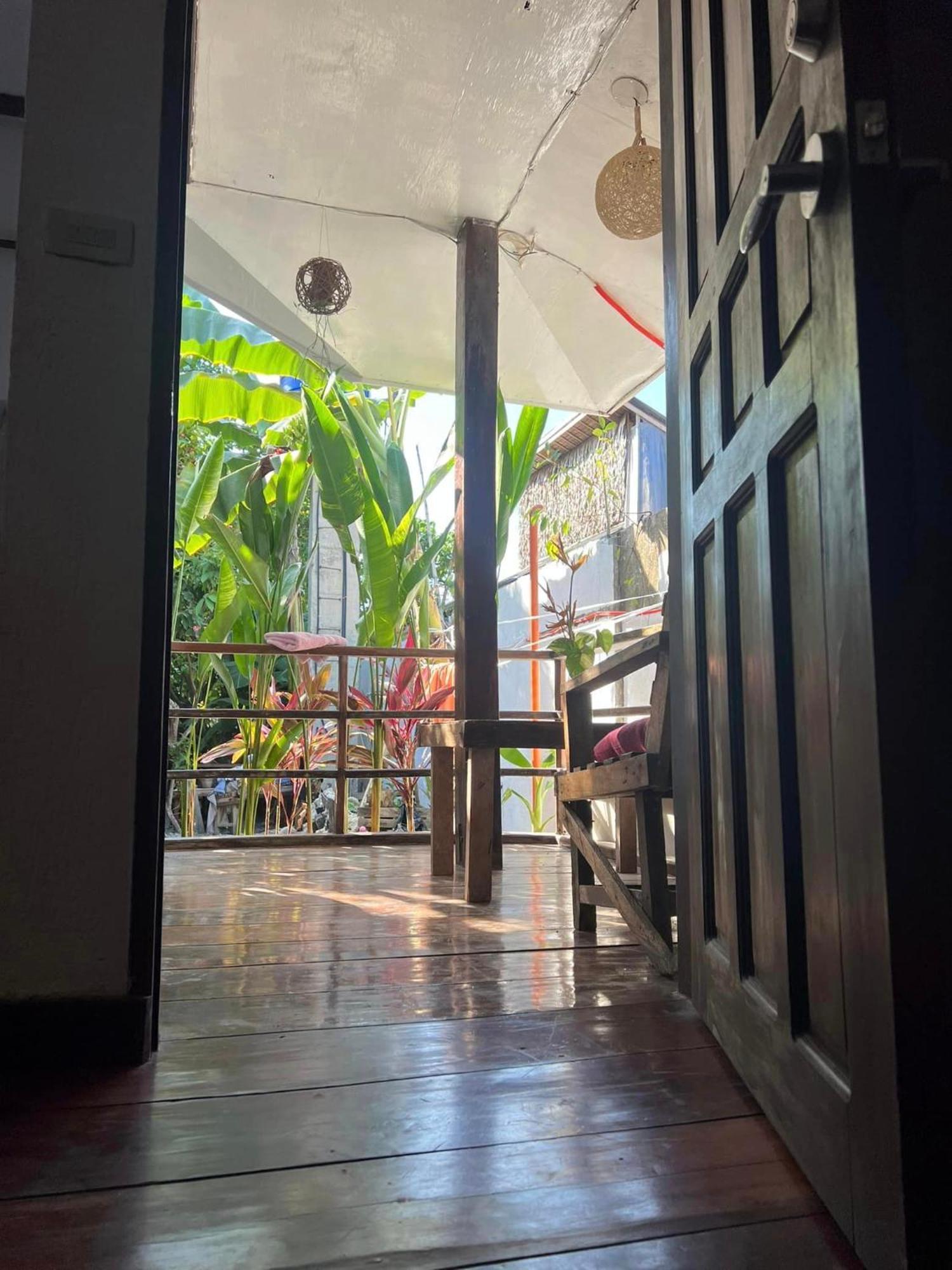 Wave Retreat Hostel General Luna  Εξωτερικό φωτογραφία