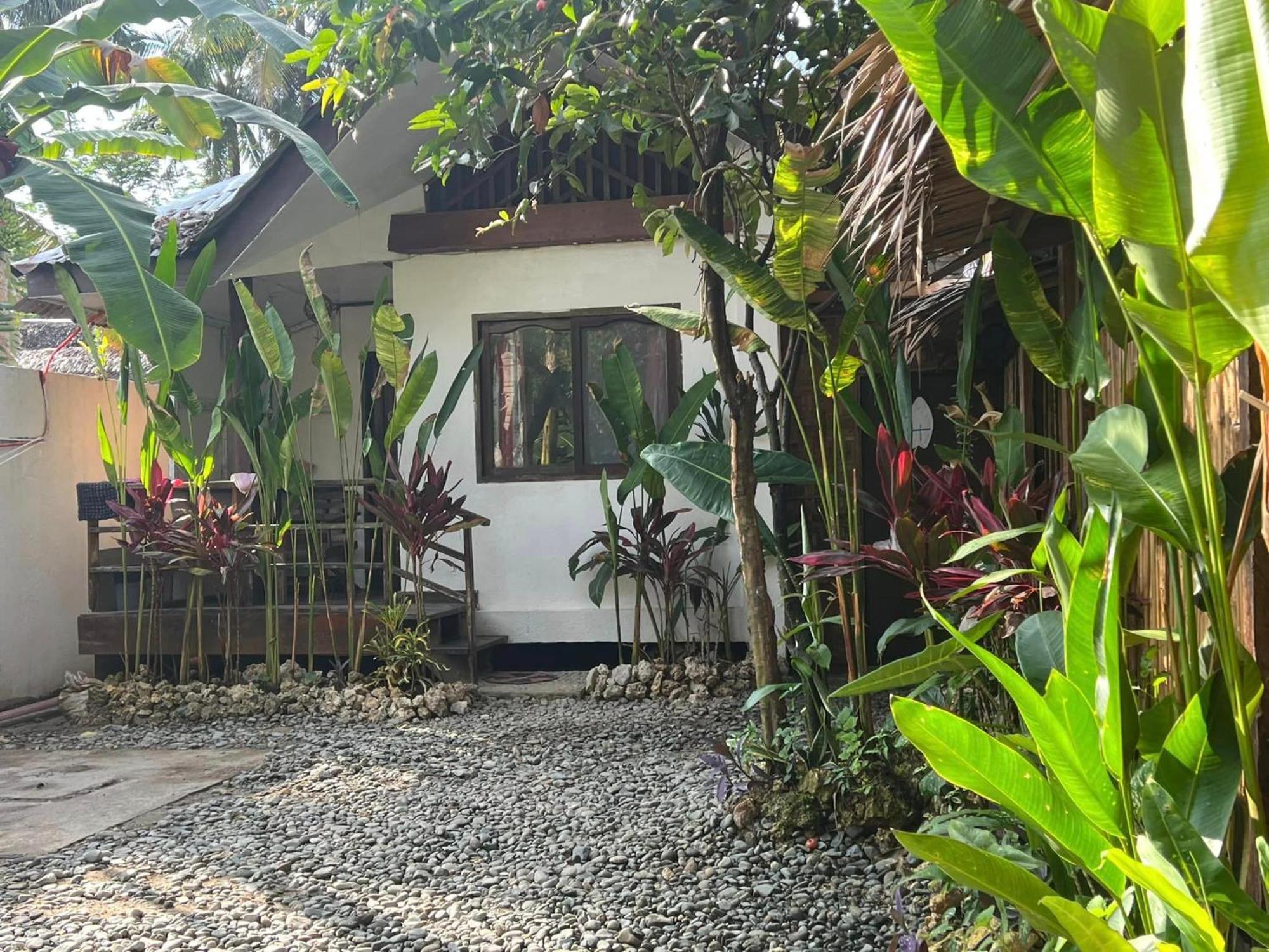 Wave Retreat Hostel General Luna  Εξωτερικό φωτογραφία
