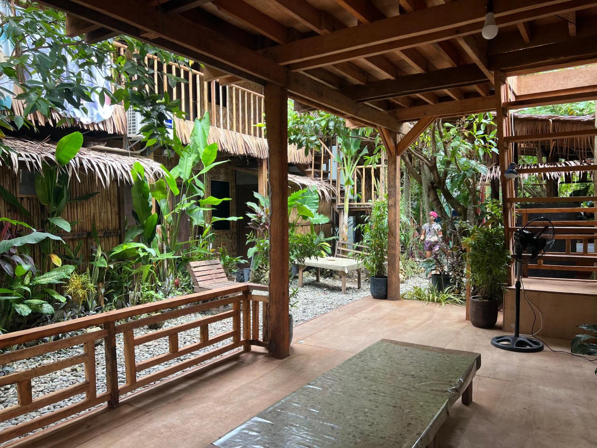 Wave Retreat Hostel General Luna  Εξωτερικό φωτογραφία