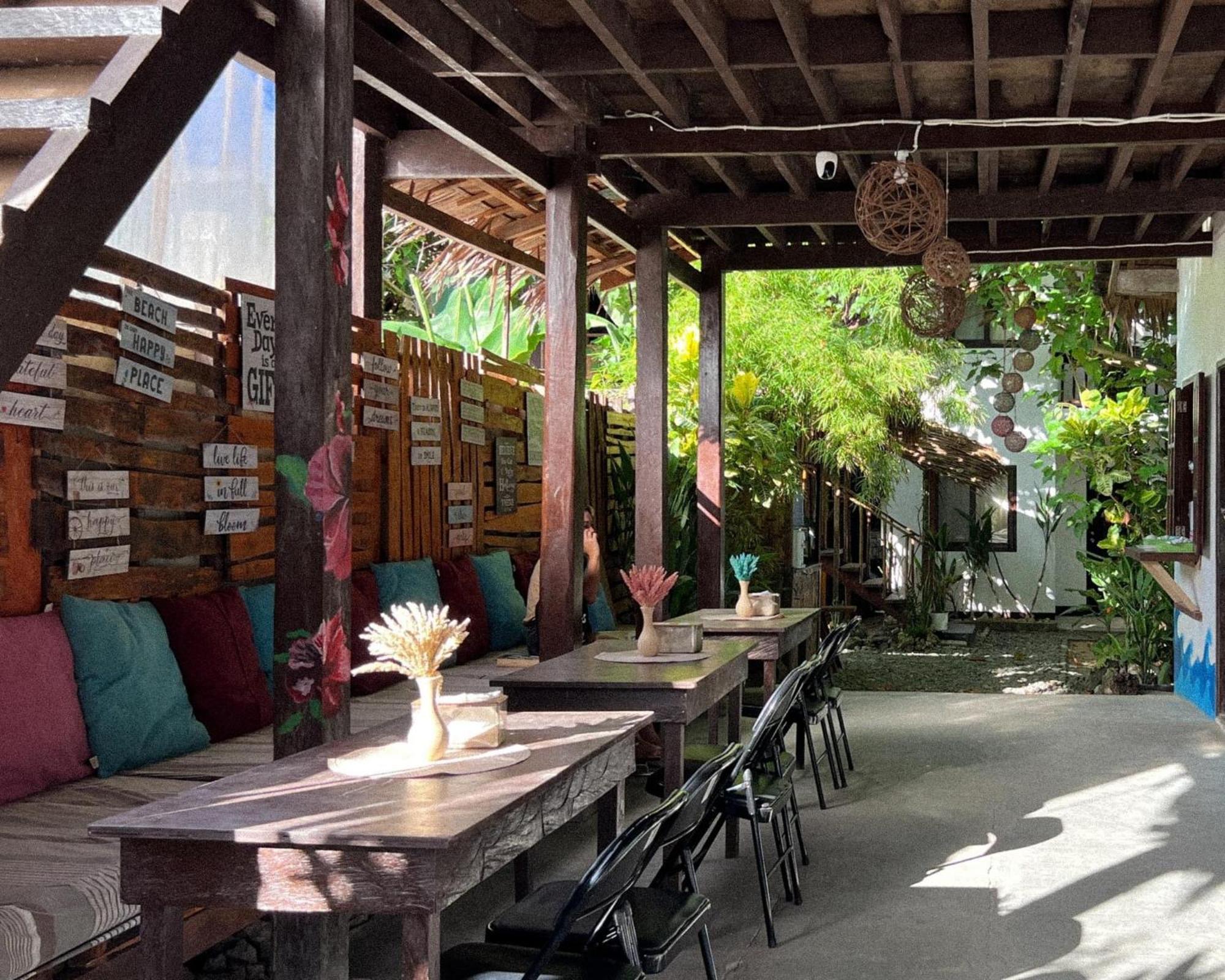 Wave Retreat Hostel General Luna  Εξωτερικό φωτογραφία