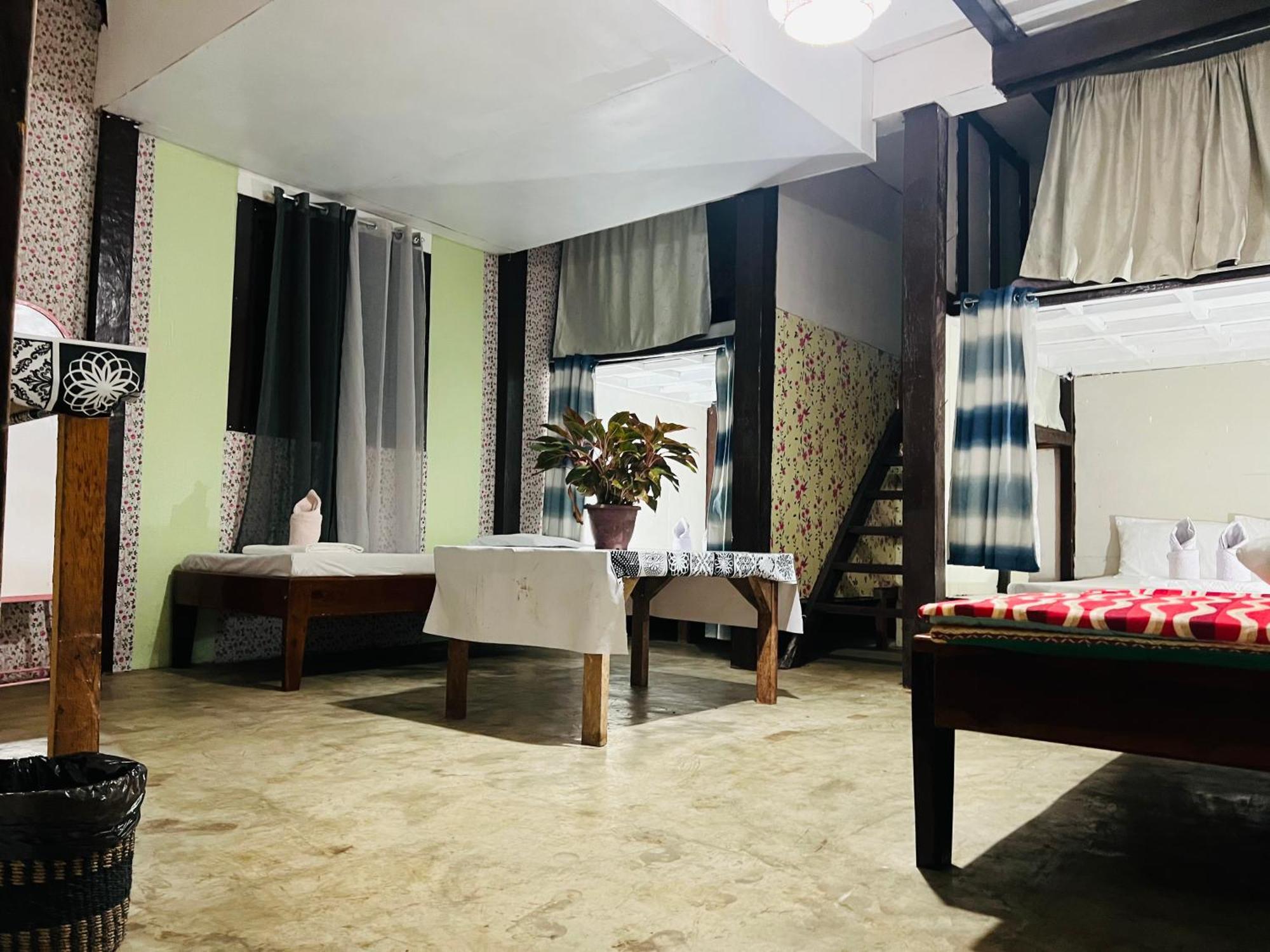 Wave Retreat Hostel General Luna  Δωμάτιο φωτογραφία